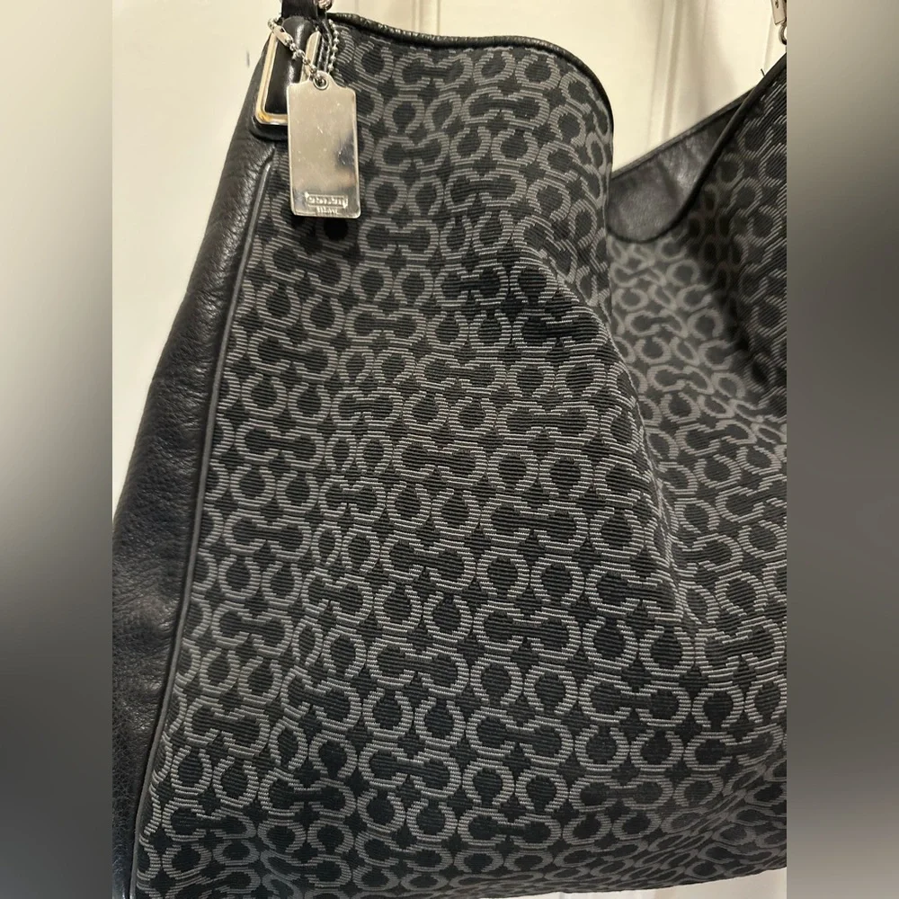 Coach Madison Phoebe medium size handbag - Picture 3 of 5